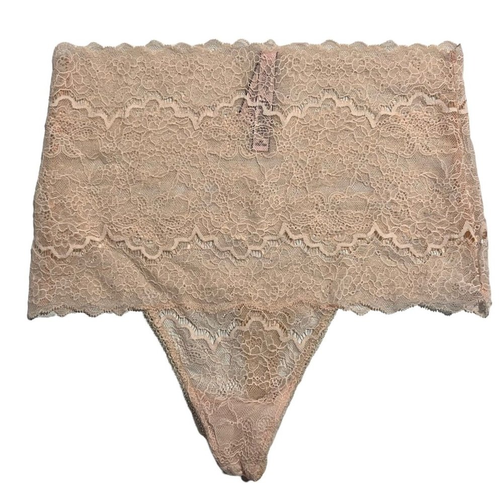 NWT VICTORIA'S SECRET High Waist Thong Sz M Pink Lace